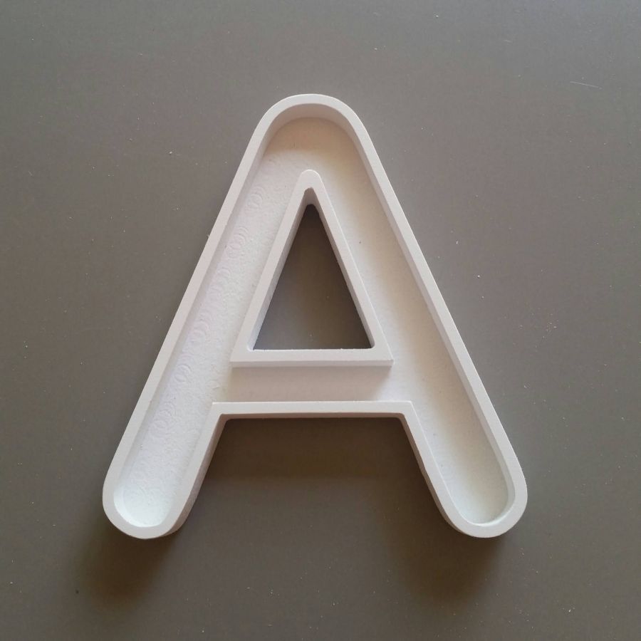 Hohlbuchstabe aus weißem PVC ARIAL ROUNDED