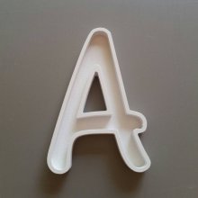 Hohlbuchstabe aus weißem PVC AR CENA